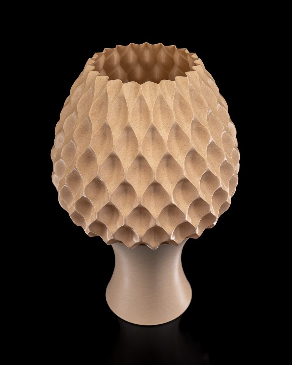 Reverse Diamond Table Lamp – Modern Yellow Lamp with a unique geometric design, perfect for contemporary home lighting.